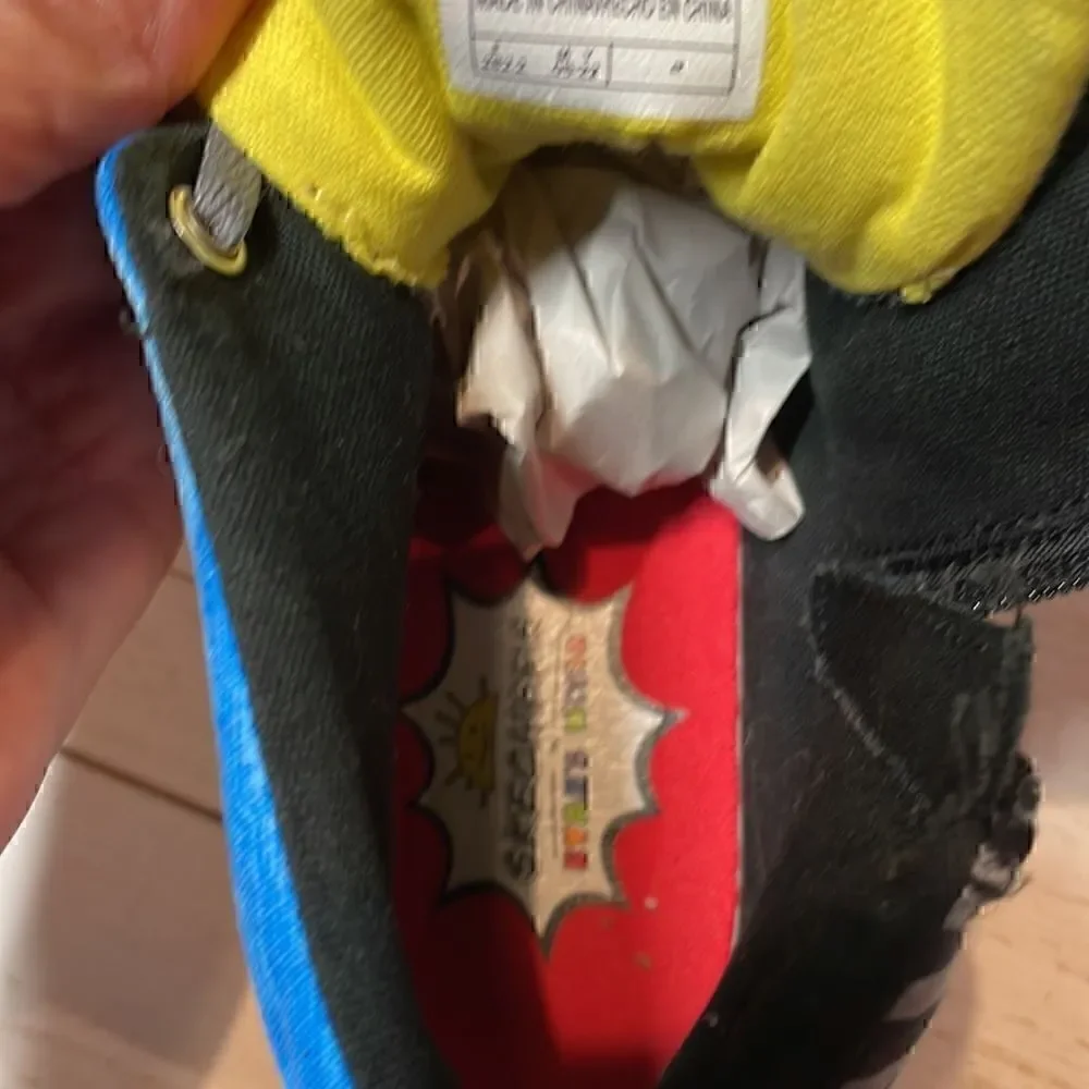 Skechers ryan’s world unisex kids high top sneakers. Size 3.